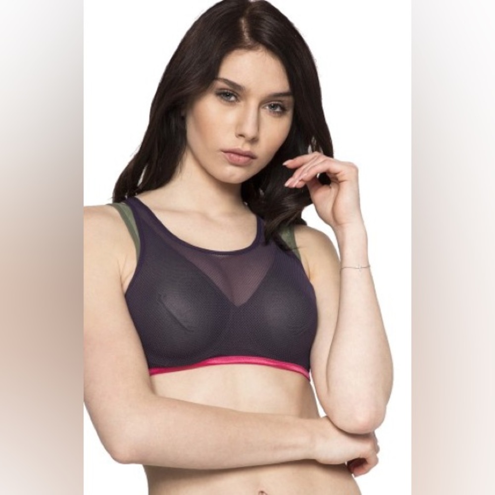 TRIACTION by Triumph Magic Motion Pro Sports Bra